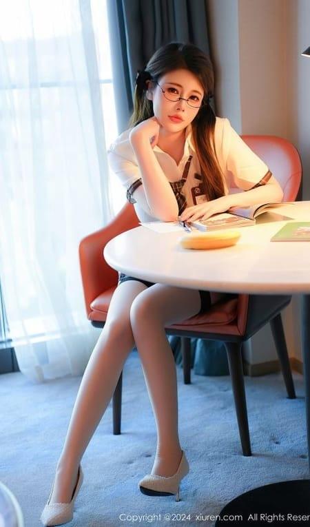 [Xiuren秀人网] 甜妮NO.8803 期[86+1P/861MB]2024.07.04