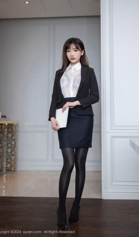 [Xiuren秀人网] 陆萱萱NO.8988 期[80+1P/689MB]2024.08.08