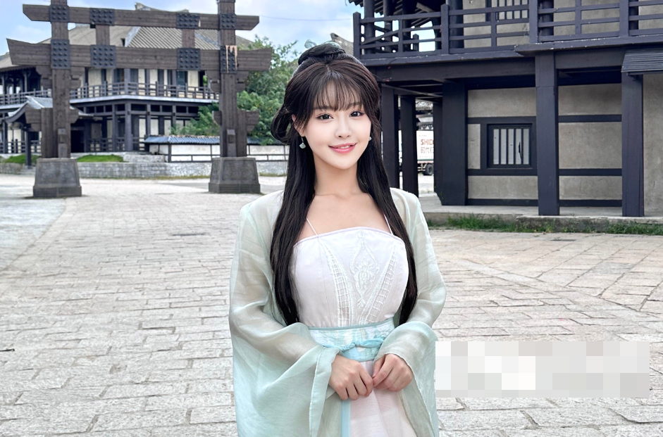 中国风味模特朱可儿Flora火辣身材与开放大胆的写真照片