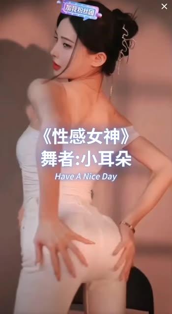 是小逗逗呀最新一期内容更新,秀人网小逗逗最新一期拍摄花絮 是小逗逗呀最新一期内容更新,秀人网小逗逗最新一期拍摄花絮