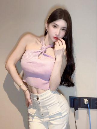 性感蓝色花纹上衣,秀人网模特周于希Sally写真欣赏 性感蓝色花纹上衣,秀人网模特周于希Sally写真欣赏