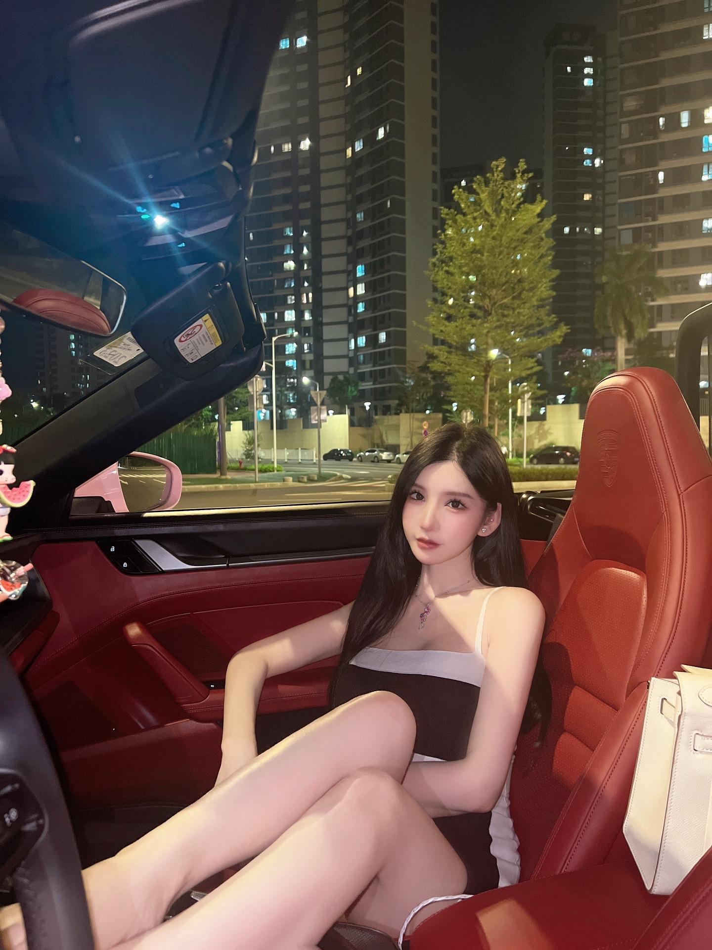 秀人极品网红『周于希』顶级剧情新作,真空黑丝调教写真 秀人极品网红『周于希』顶级剧情新作,真空黑丝调教写真