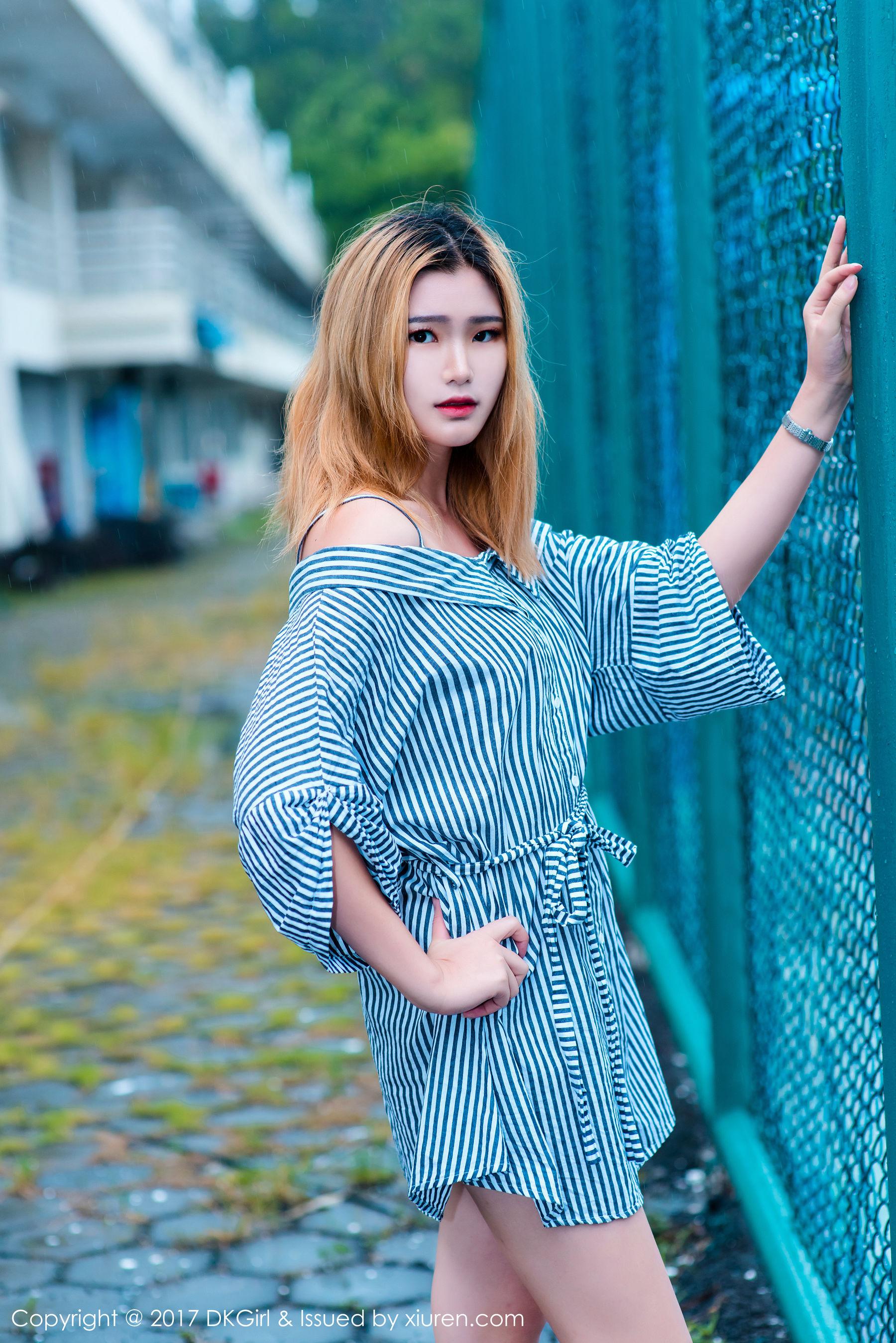 Ting婷婷《172长腿美人，户外大尺度露出》 [御女郎DKGirl] Vol.038