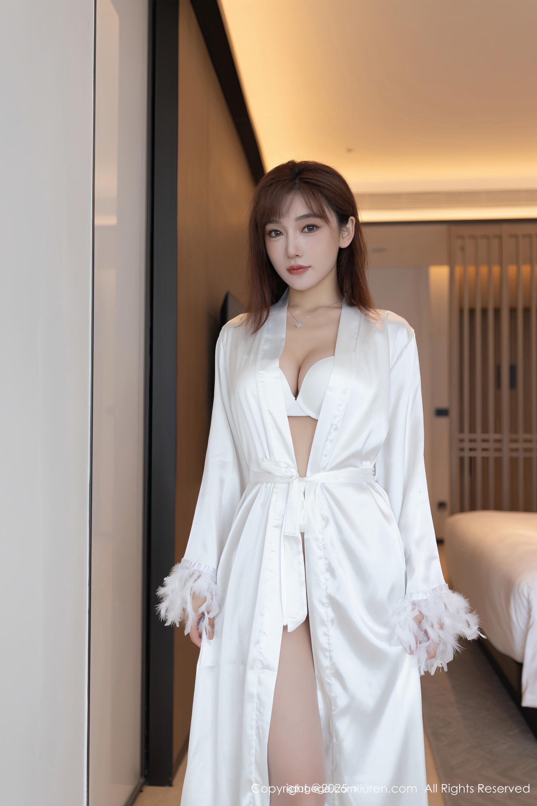 [XiuRen秀人网] 陆萱萱 No.10809