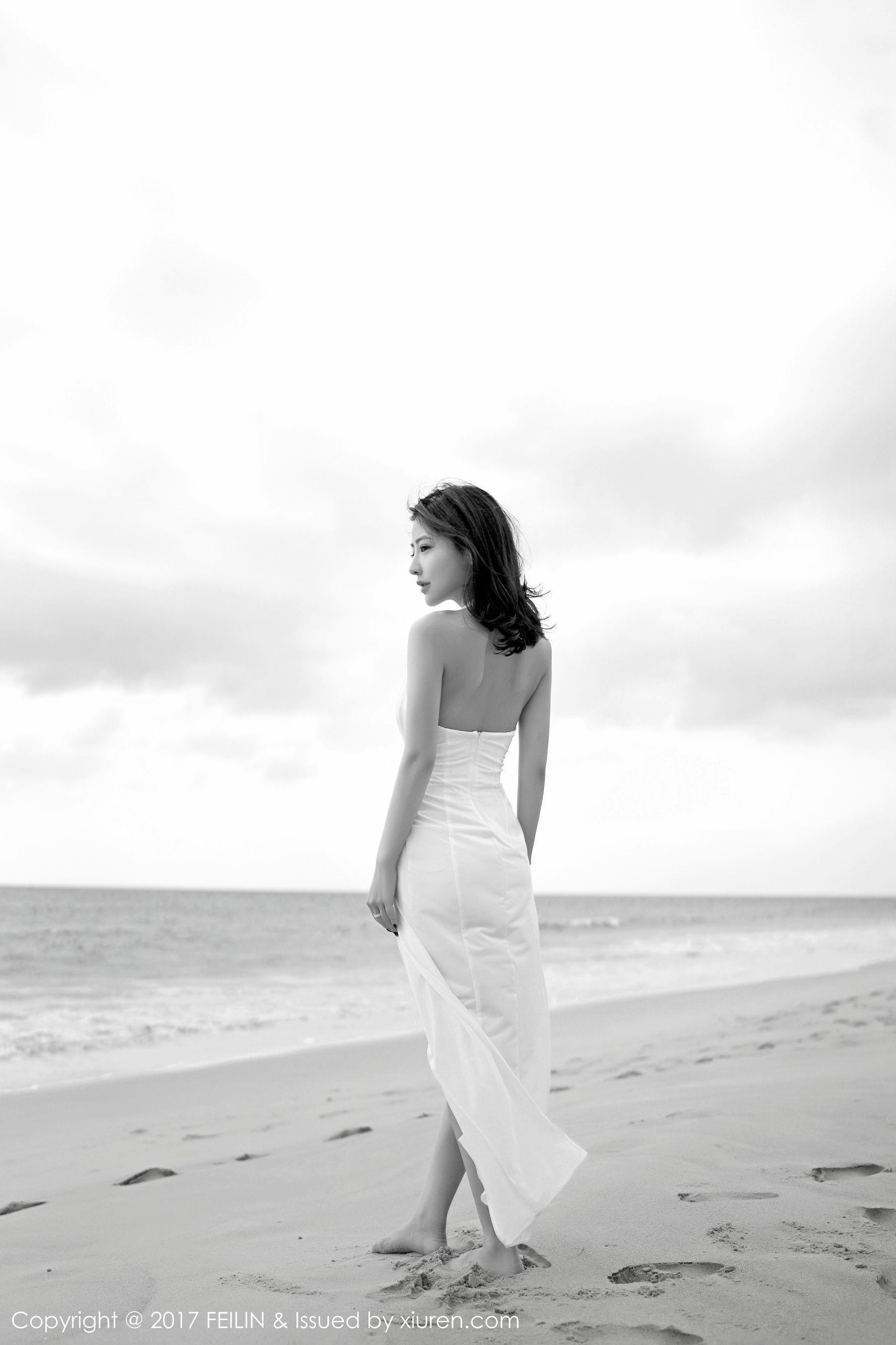 施忆佳KITTY《2套比基尼+长裙》 [嗲囡囡FEILIN] VOL.092