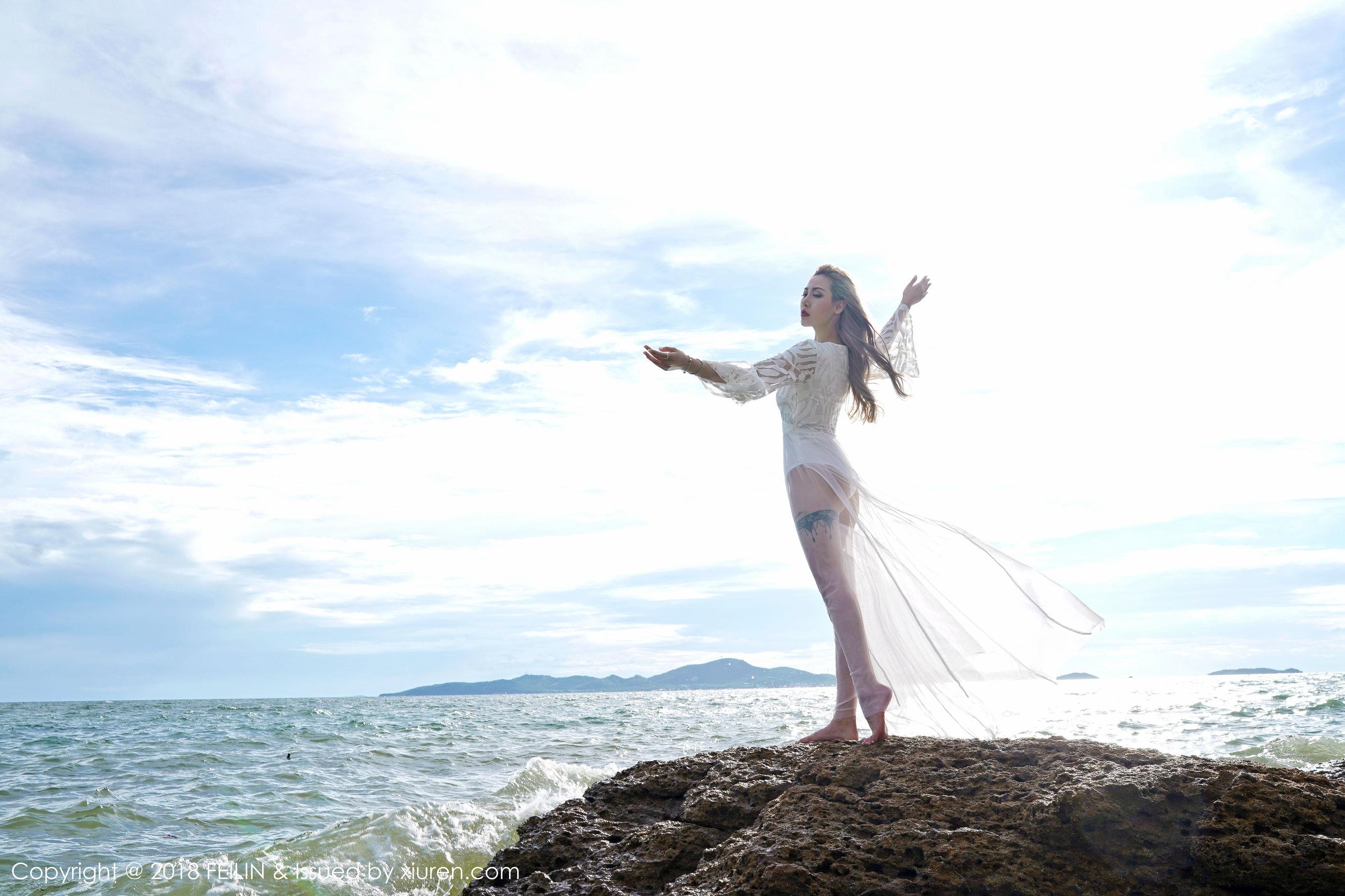 晗大大Via《比基尼湿身》 [嗲囡囡FEILIN] VOL.136