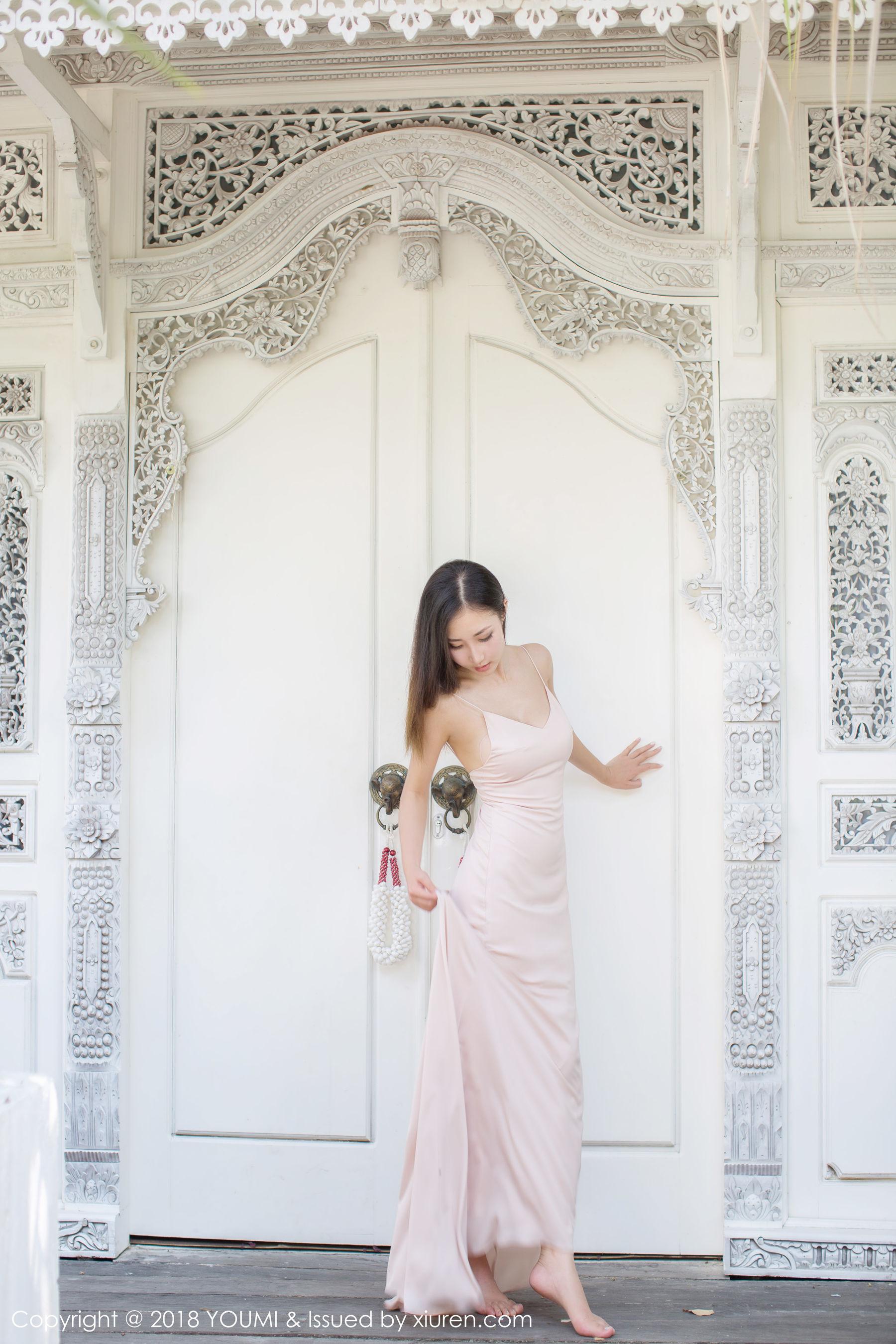 Yumi-尤美《优雅长裙+比基尼》 [尤蜜荟YouMi] Vol.156