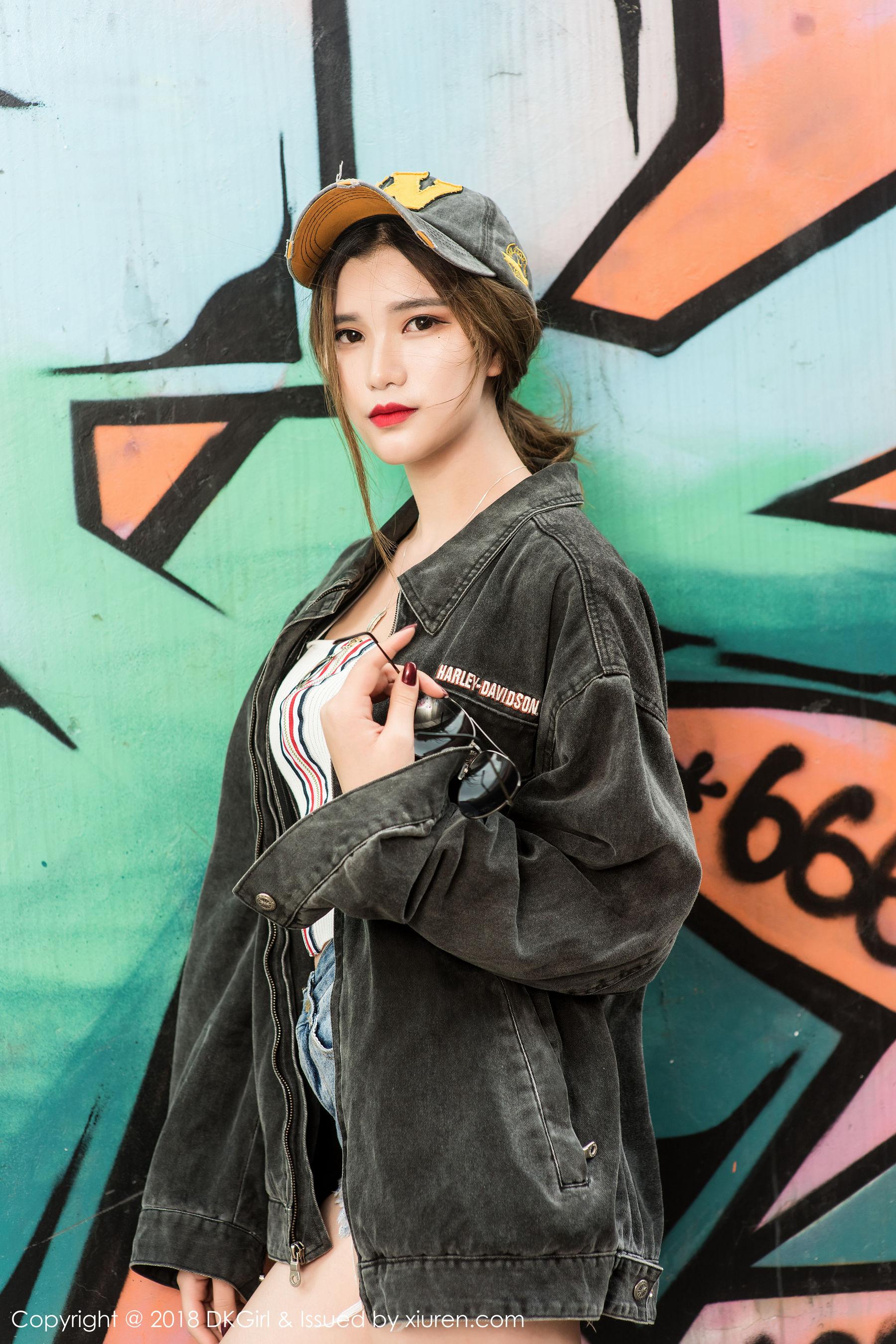 Ting婷婷《美乳美臀美腿魅力诱惑》 [御女郎DKGirl] Vol.062