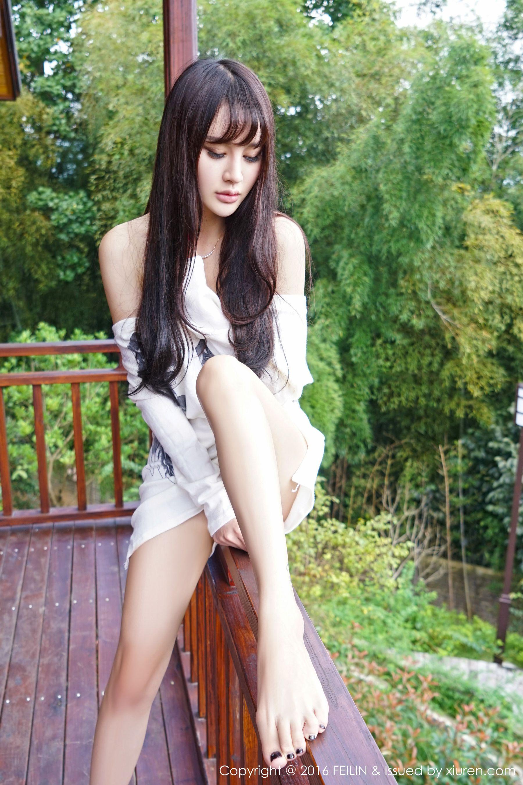 Cheryl青树《2套性感服饰》 [嗲囡囡FEILIN] Vol.053