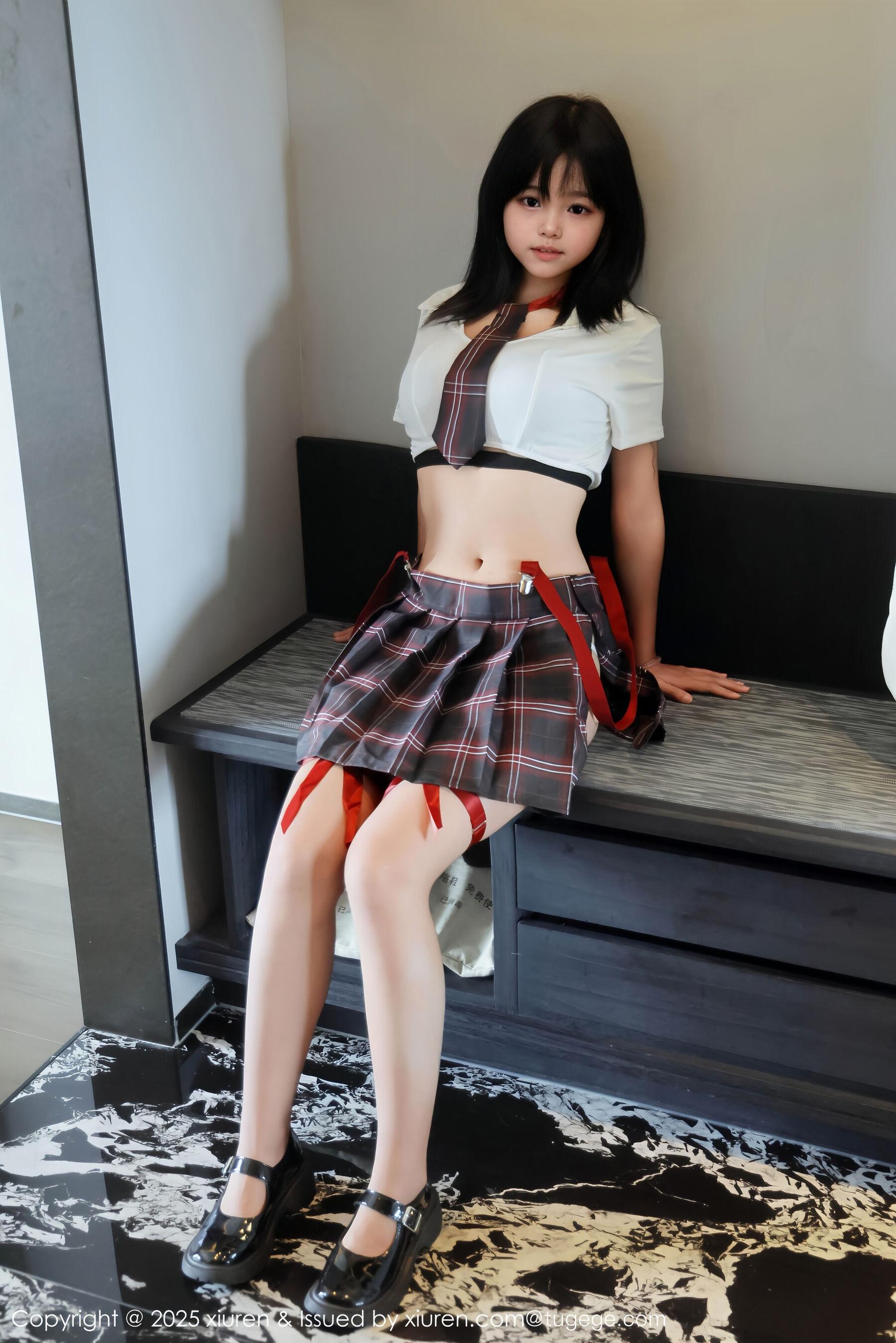 [XiuRen秀人网] 小泠 No.10774