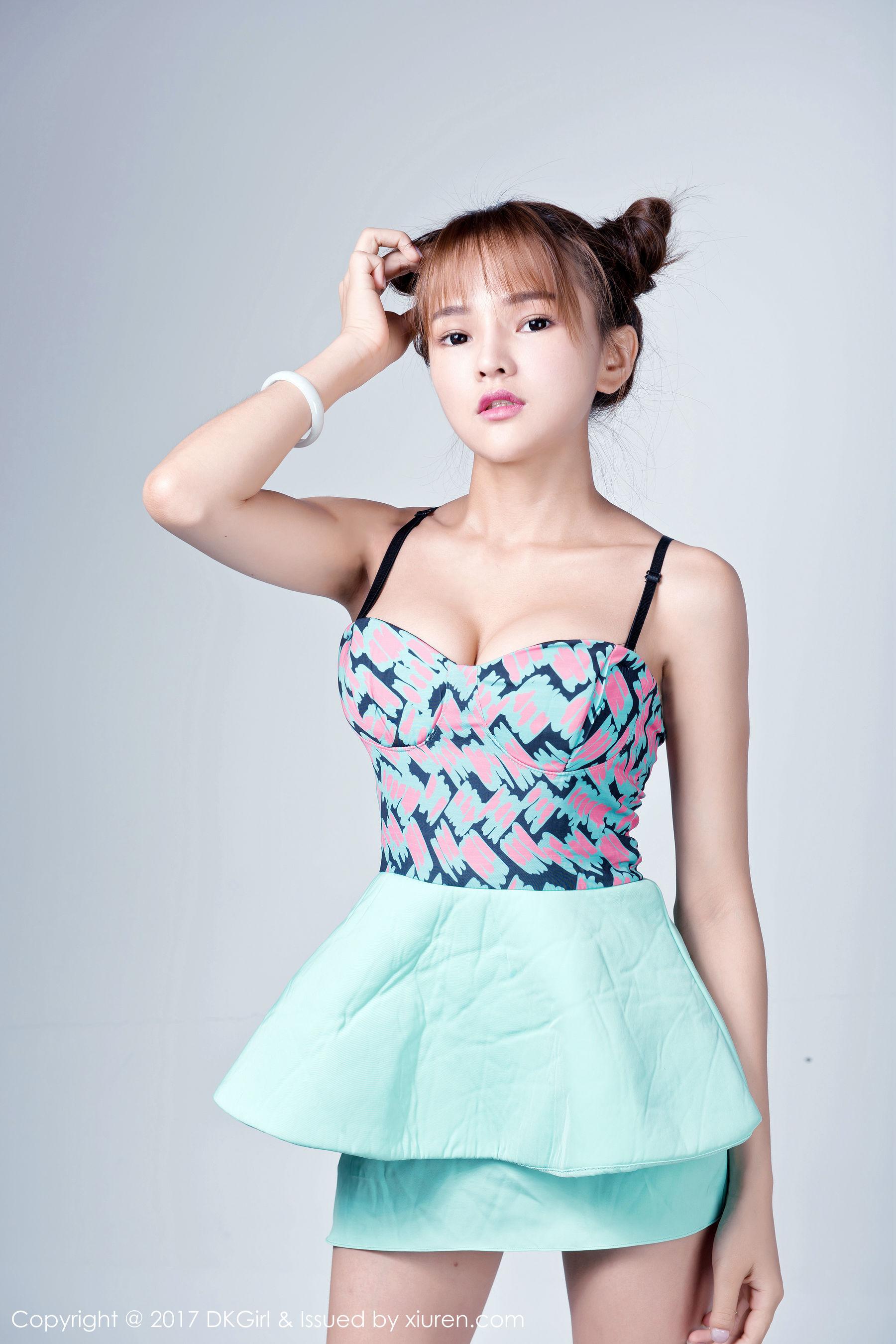 岑雨桥《混血美人，童颜巨乳》 [御女郎DKGirl] VOL.031