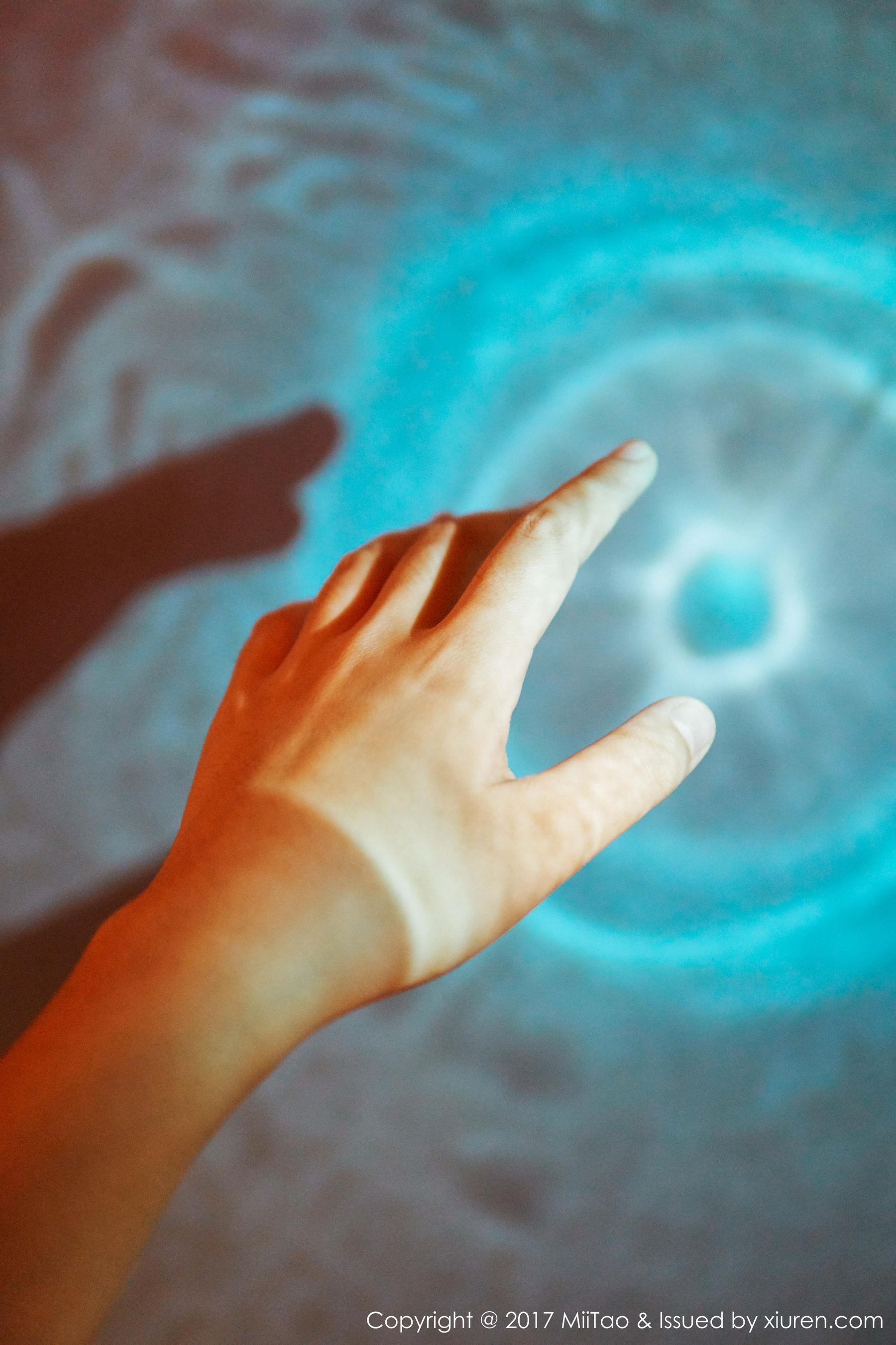 瑞欣《灯光下的人体摄影》 [蜜桃社MiiTao] VOL.086