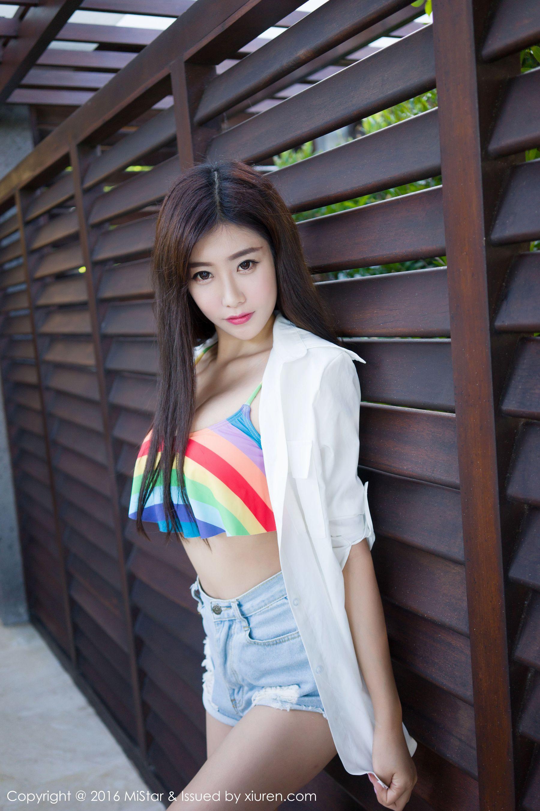 程小烦不烦《巴厘岛旅拍》2套性感泳装 [魅妍社MiStar] Vol.095