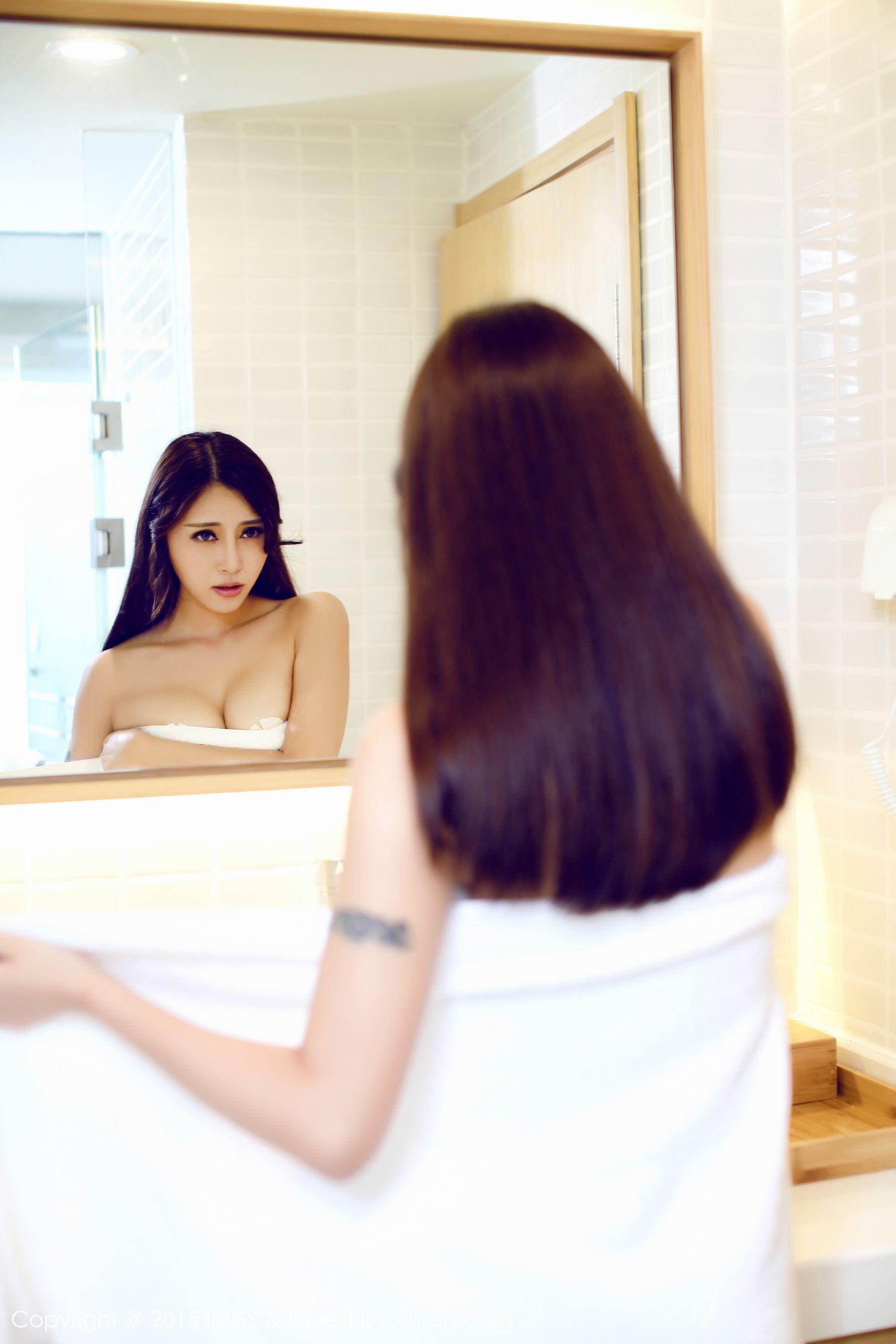 樂樂Mango《浴巾裹胸+丁字裤》 [爱蜜社IMiss] Vol.009