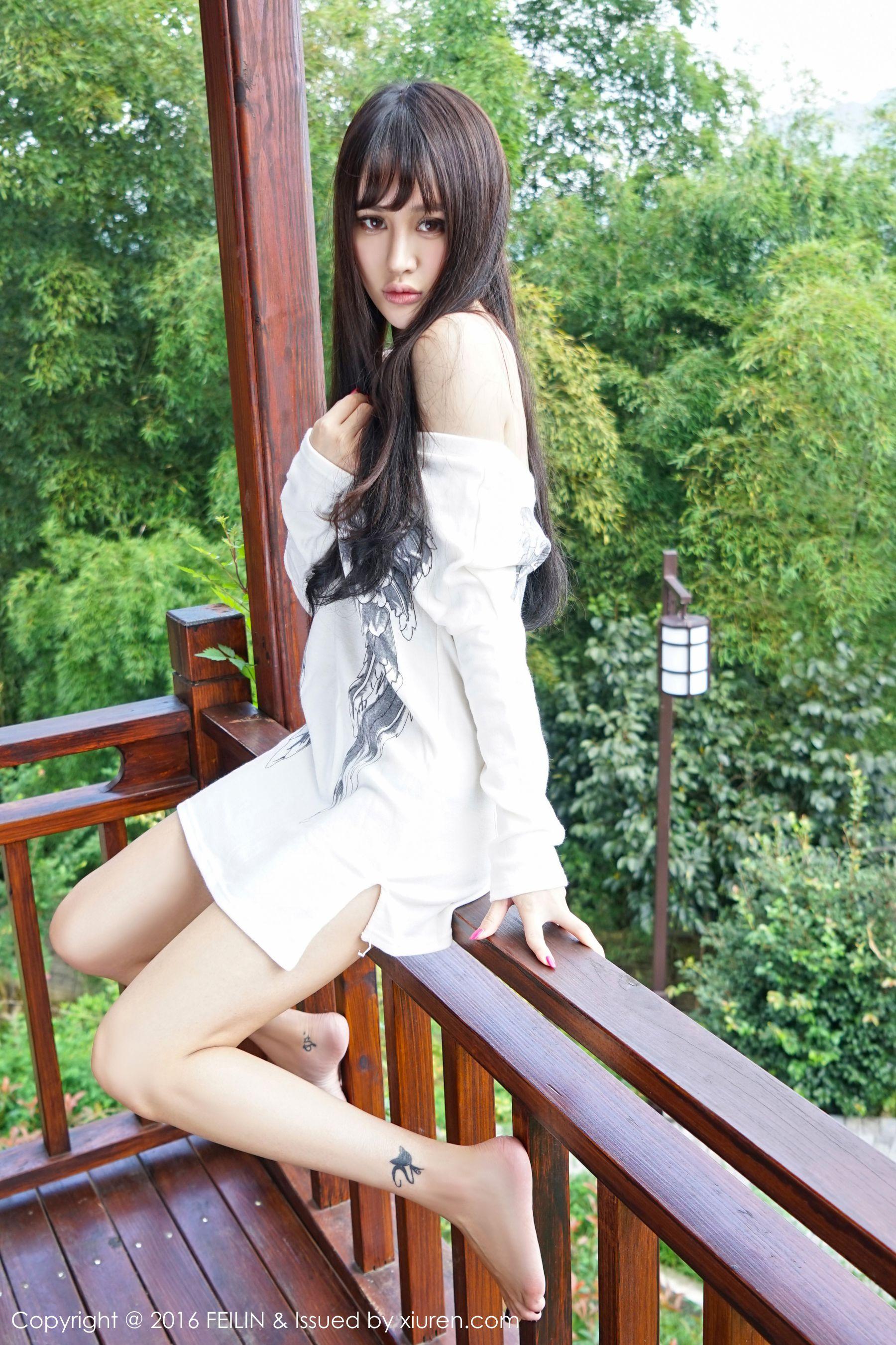 Cheryl青树《2套性感服饰》 [嗲囡囡FEILIN] Vol.053