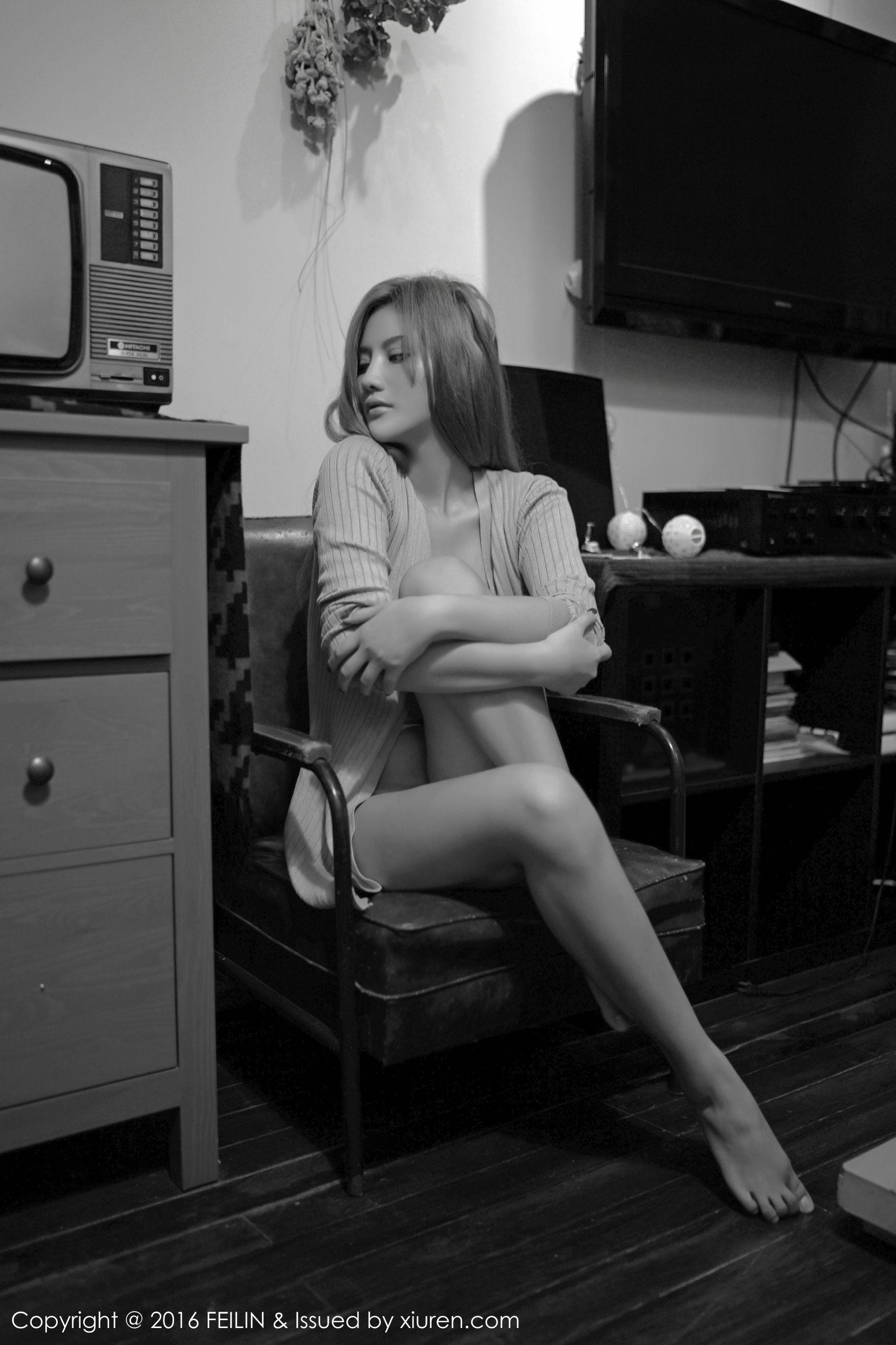 就是阿朱啊《翘臀娇躯，完美胴体》 [嗲囡囡FEILIN] Vol.061